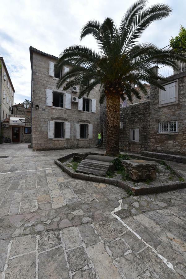 Hostel Michel Budva Exterior foto